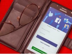 Bisa Banget! Menulis Cerita di Facebook yang Menghasilkan Uang